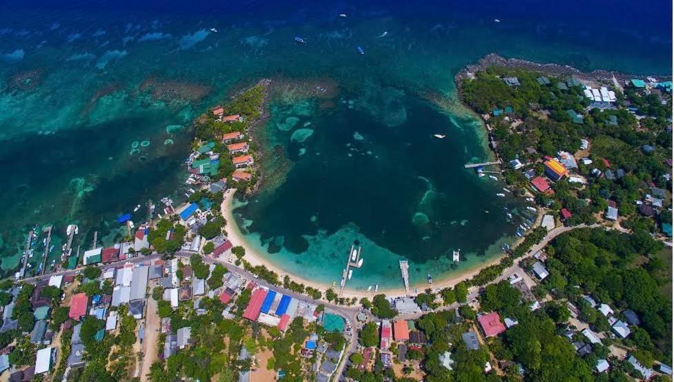 Seabreeze Inn เวสต์เอนด์ ภายนอก รูปภาพ